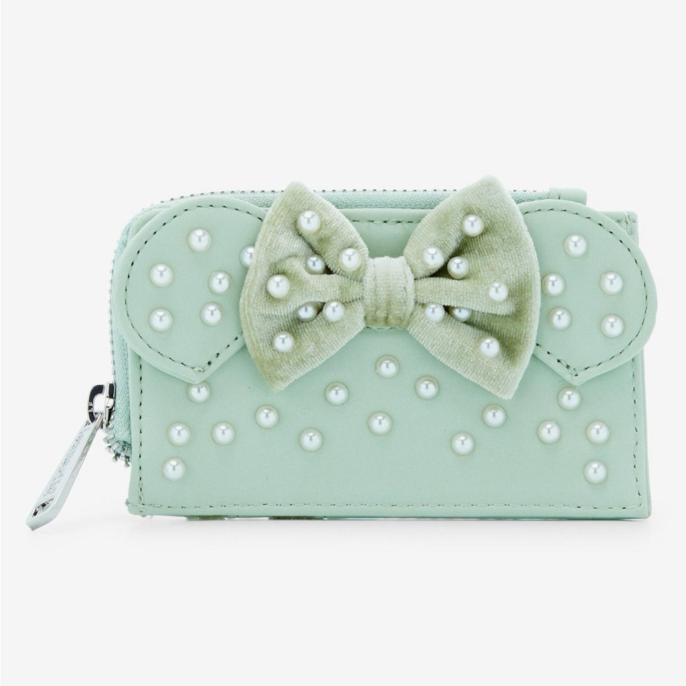 Loungefly Disney Minnie Mouse Pearl Ears Cardholder
